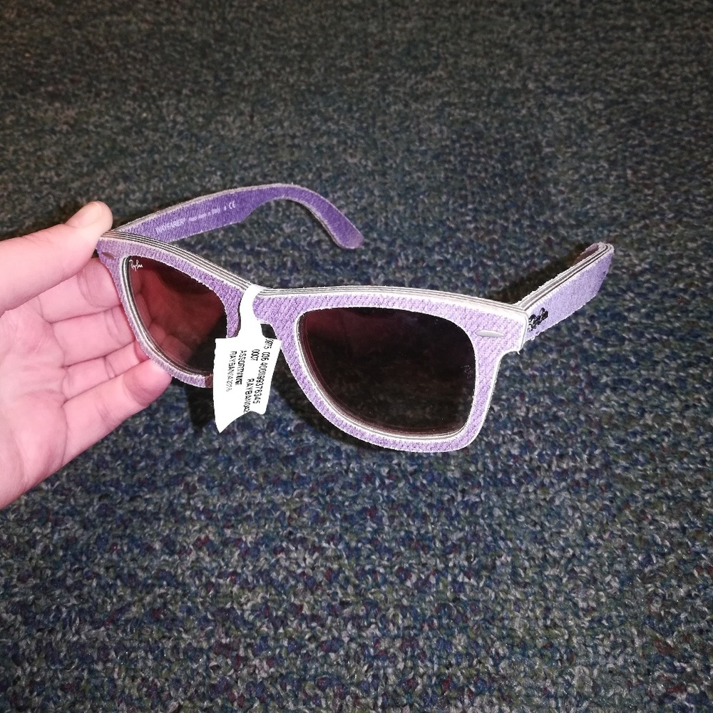 😍 NWT 😍 Ray-Ban Sunglasses